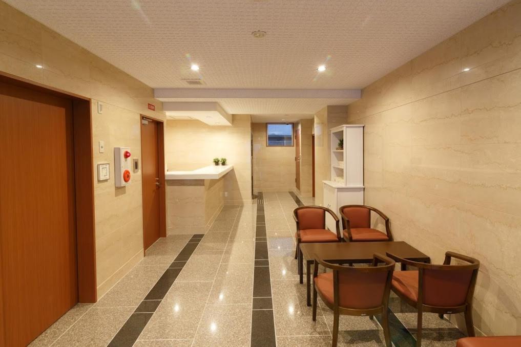 Hotel Quartz Shin-Osaka Ruang foto
